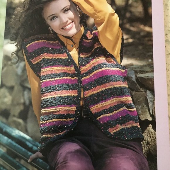 Katia Knitting Pattern Book 57 Sweaters Autumn Winter in English and Spanish #21 - Picture 2 of 12